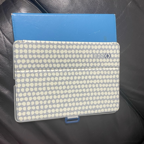 TABLET CASES set of 3 - Picture 3 of 6